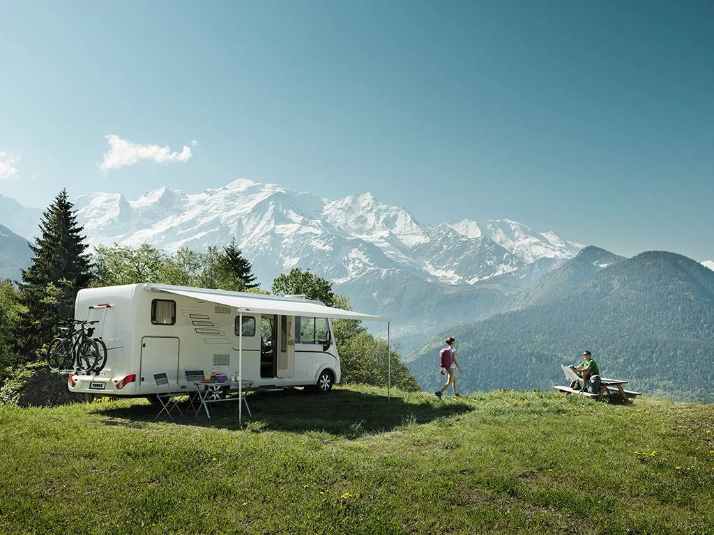 Thule Omnistor 8000 Wit 500 Mystic Grey Cassetteluifel 4 Thule Omnistor 8000 Wit 500 Mystic Grey Cassetteluifel - Afbeelding 2